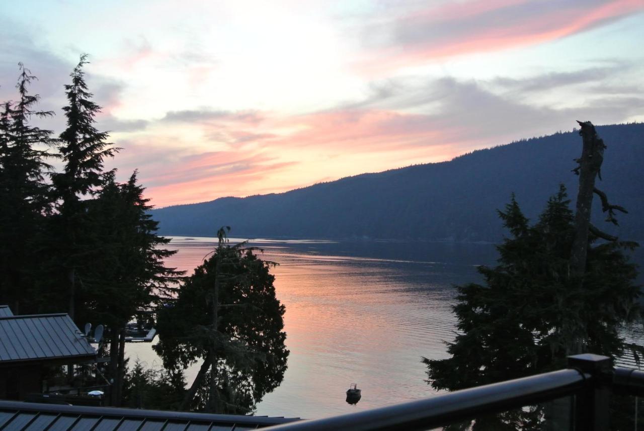 Villa Bjorn Holm à Port Renfrew Extérieur photo