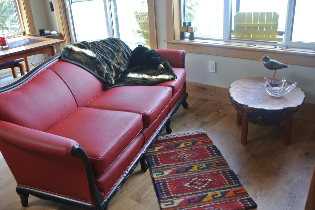 Villa Bjorn Holm à Port Renfrew Extérieur photo