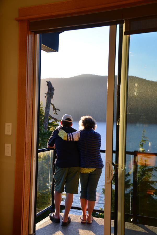 Villa Bjorn Holm à Port Renfrew Extérieur photo
