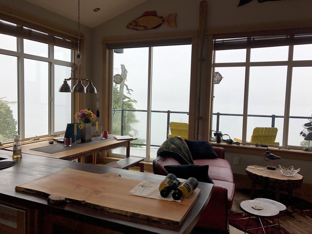 Villa Bjorn Holm à Port Renfrew Extérieur photo
